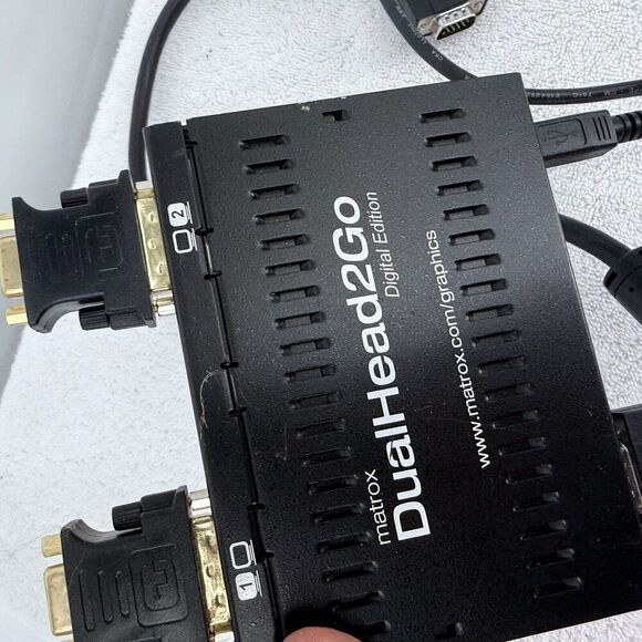 Matrox D2G-A2D-IF DualHead2Go External Graphics Expansion Module - Picture 2 of 4